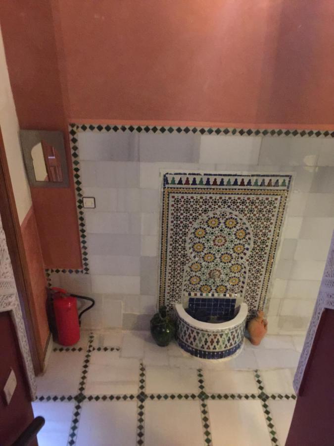 Riad Dar AlKATIB Meknès Bagian luar foto
