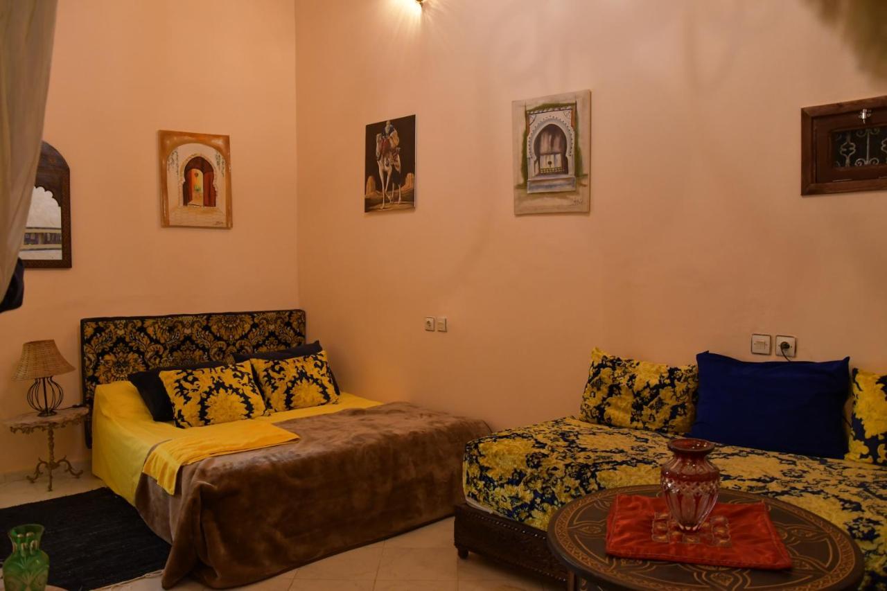 Riad Dar AlKATIB Meknès Bagian luar foto