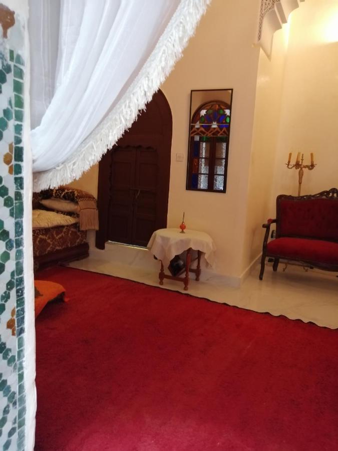 Riad Dar AlKATIB Meknès Bagian luar foto