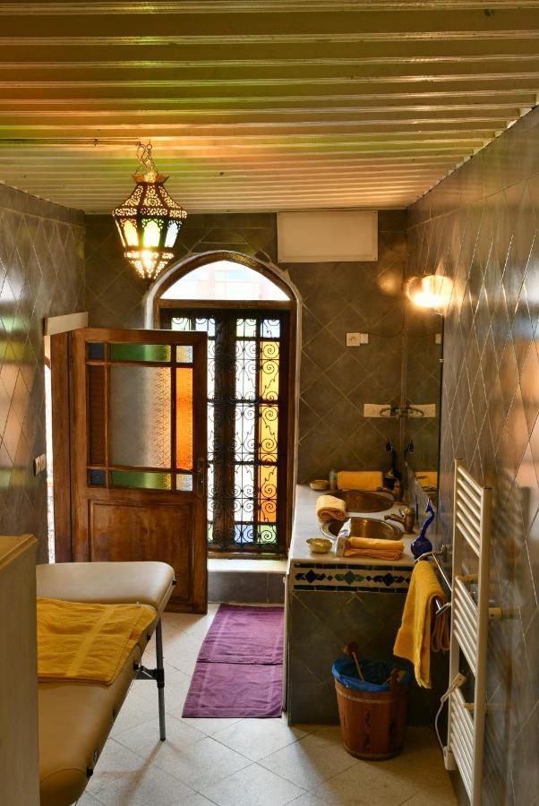 Riad Dar AlKATIB Meknès Bagian luar foto